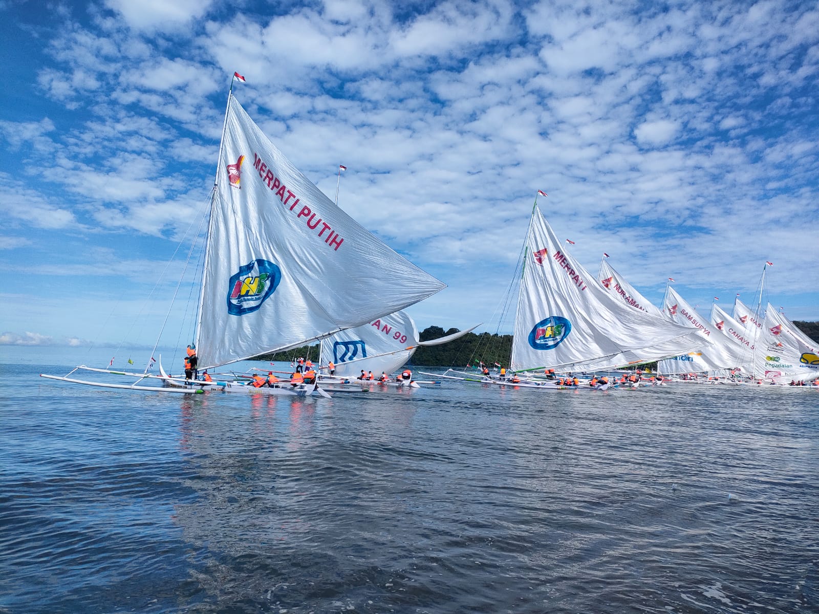 Festival Sandeq 2022, Dua Perahu PHS Ikut Berlayar | Ujung Jari